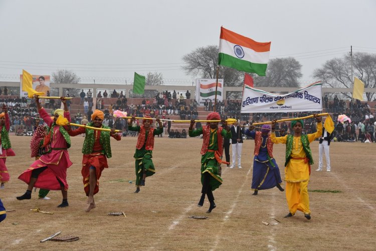 सांसद रमेश कौशिक ने गोहाना में 74वें गणतंत्र दिवस पर फिराया राष्ट्रीय ध्वज
