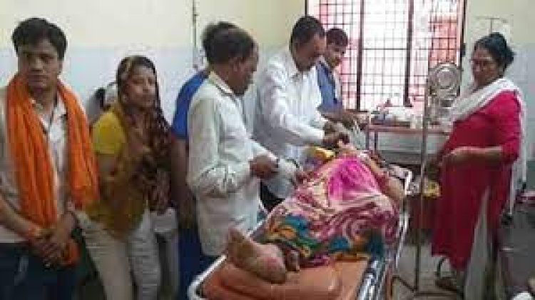 कानपुर देहात में बस पलटने से 12 घायल