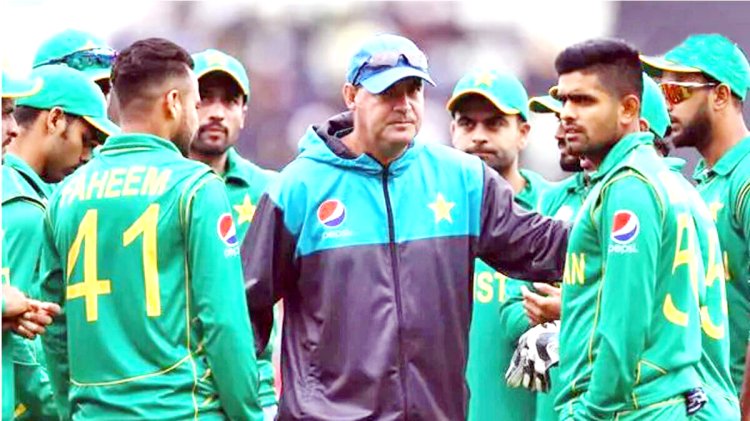 पीसीबी ने मिकी आर्थर को पाकिस्तान पुरुष टीम का निदेशक बनाने की पुष्टि की