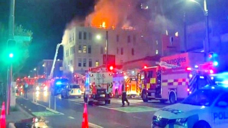 न्यूजीलैंड में आधी रात में लगी आग से कई लोगों की मौत