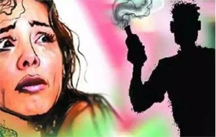 रंजिश के चलते महिला पर एसिड फेंकने के मामले में आरोपी गिरफ्तार