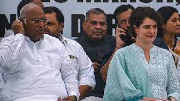 राहुल के खिलाफ हर साजिश का जवाब देगी कांग्रेस - खड़गे-प्रियंका