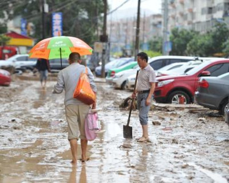 चीन में भारी बारिश के लिए पीला अलर्ट जारी