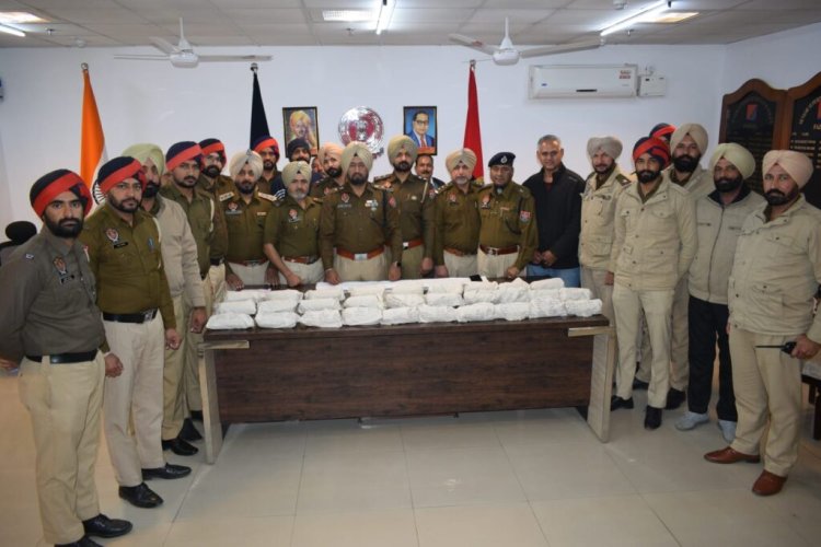 बीएसएफ और पंजाब पुलिस द्वारा फिरोजपुर में 29 किलो हेरोइन बरामद