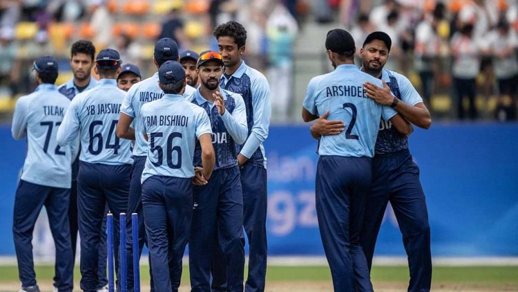 एशियाई खेल : भारत बंगलादेश को नौ विकेट से हरा फाइनल में पहुंचा