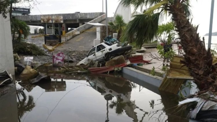 मेक्सिको में ओटिस तूफान के कारण 27 लोगों की मौत