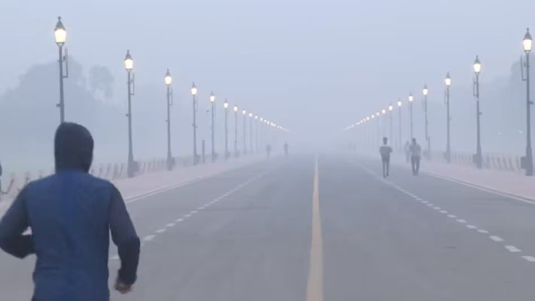 दिल्ली में मौसम की सबसे सर्द सुबह  वायु गुणवत्ता  बहुत खराब’ श्रेणी में रही
