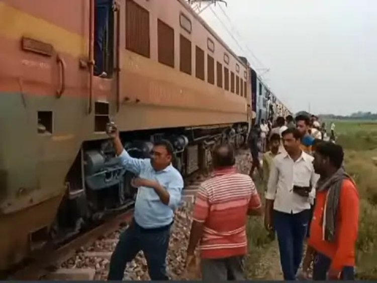 आर्थिक तंगी से परेशान व्यक्ति ने ट्रेन के आगे कूदकर जान दी