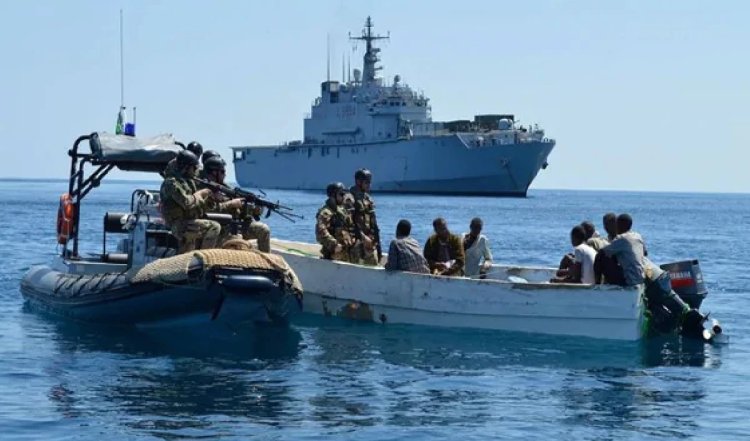भारतीय कार्गो जहाज का सोमालियाई लुटेरों ने किया अपहरण, फिर आई नेवी