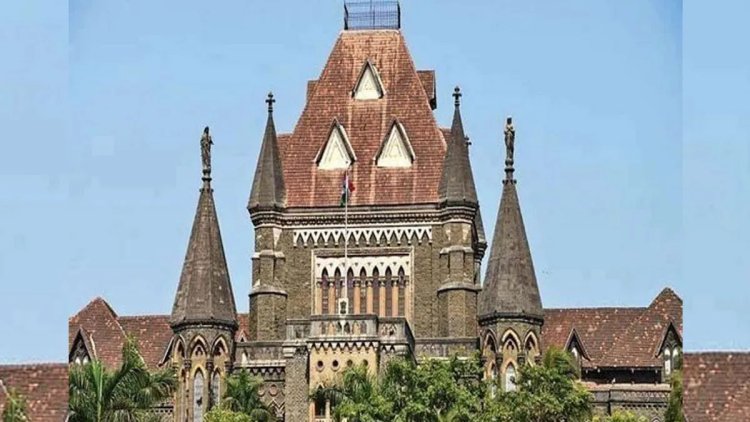 मुंबई उच्च न्यायालय ने दल-बदल कानून में विलय पर संरक्षण को चुनौती पर केंद्र से जवाब मांगा