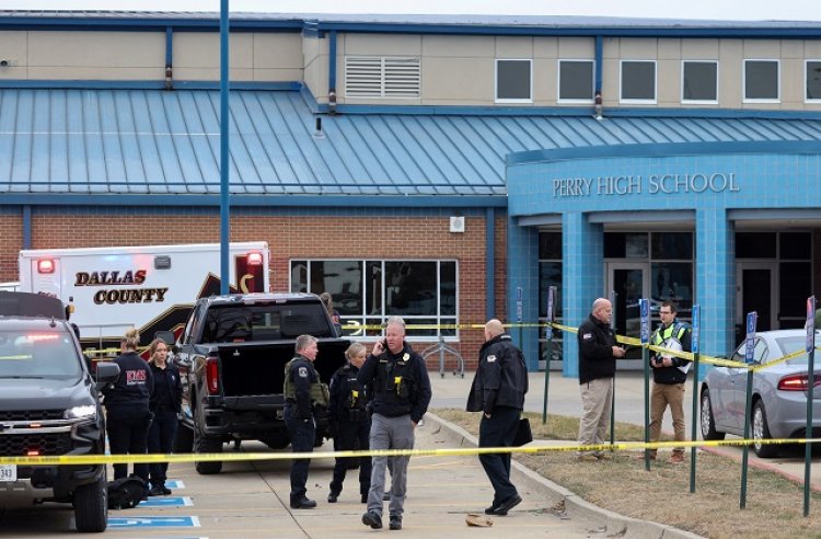 अमेरिका के आयोवा स्थित विद्यालय में गोलीबारी, एक की मौत, दो घायल