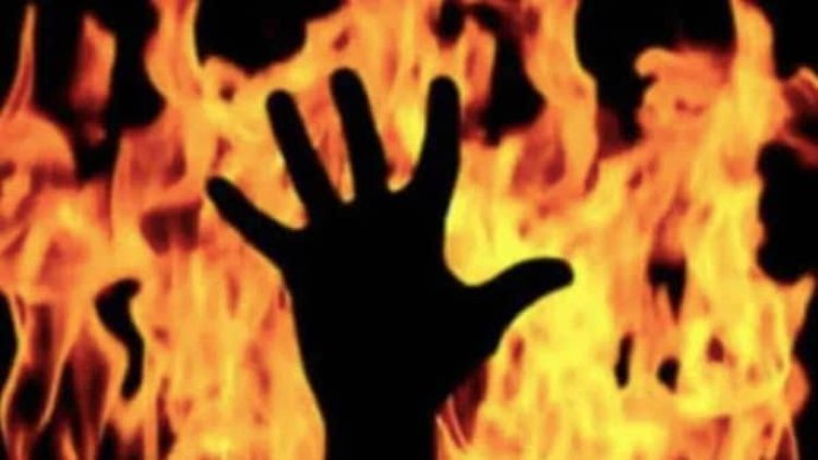 तेलंगाना में दिनदहाड़े महिला को जलाकर मार डाला, खेत जा रहे किसान ने देखा जलता हुई
