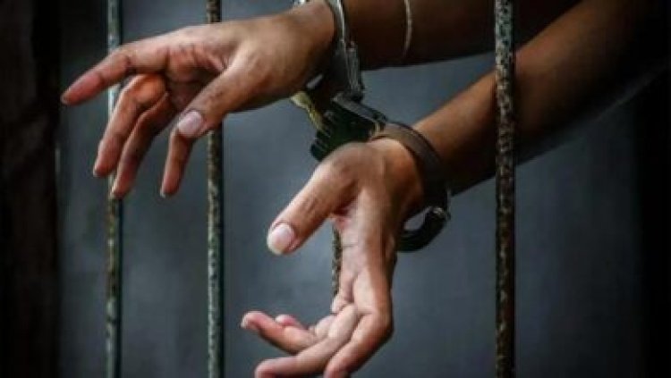 मुंबई में तीन व्यक्ति गिरफ्तार, 1.39 करोड़ रुपये का गुटखा बरामद