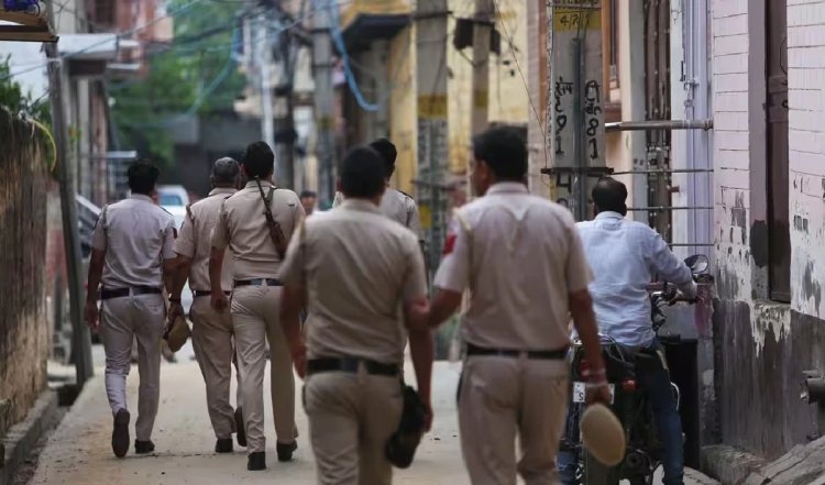 दिल्ली: शाहदरा में महिला से मोबाइल फोन छीनकर दो लोगों को गिरफ्तार