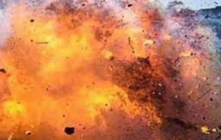 उत्तर प्रदेश के मुजफ्फरनगर जिले : में पटाखे की दुकान में विस्फोट में दो बच्चों की मौत