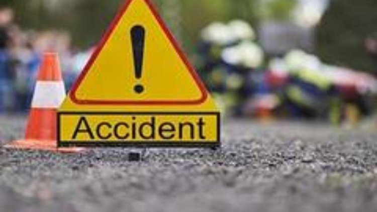 छत्तीसगढ़ के बीजापुर में सड़क दुर्घटना में चार लोगों की मौत, 10 अन्य घायल