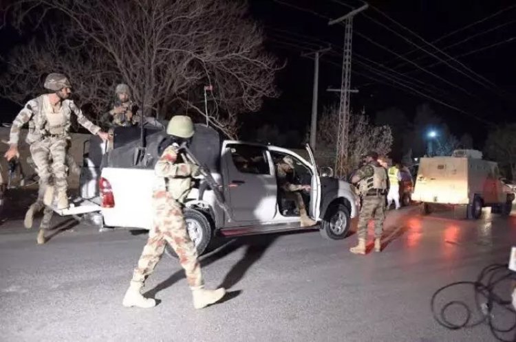 बलूचिस्तान में आतंकवादी हमलों के बाद आतंकवादियों ने 21 दुश्मनों को मार डाला