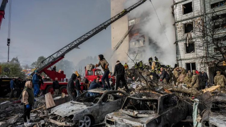 रूस के नियंत्रण वाले यूक्रेन के हिस्से में हुए हमले में कम से कम 28 लोगों की मौत