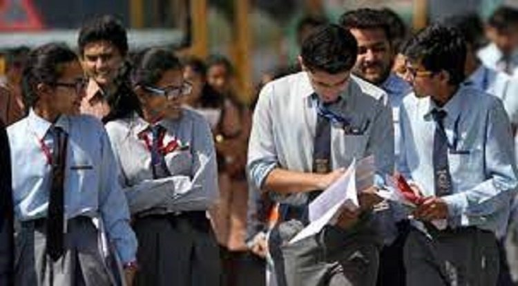 गुजरात बोर्ड परीक्षा मूल्यांकन :  गलतियां करने पर 9,218 शिक्षकों पर 1.54 करोड़ रुपये का जुर्माना