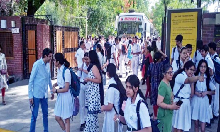दिल्ली-एनसीआर के कई स्कूलों को बम से उड़ाने की धमकी