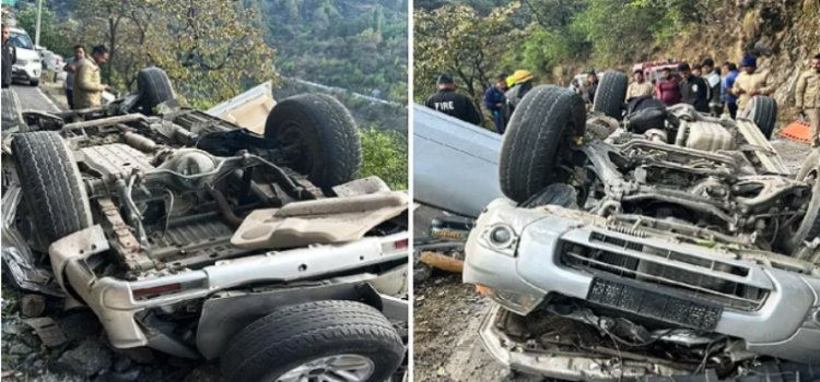 उत्तराखंड में अनियंत्रित वाहन के निचली सड़क पर गिरने से पांच लोगों की मौत