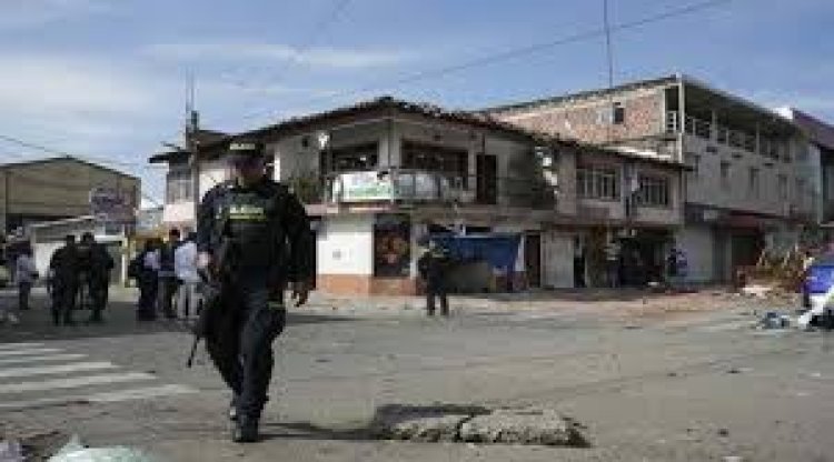 कोलंबिया में आतंकवादी हमलों में 2 पुलिस अधिकारियों की मौत