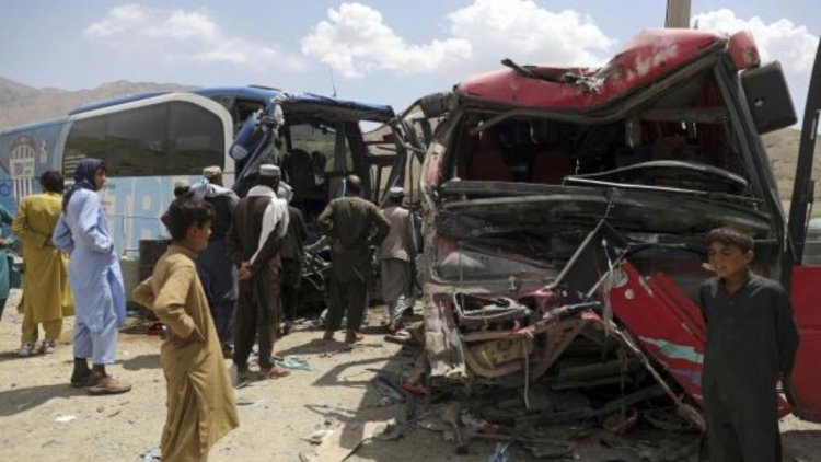 अफगानिस्तान में सड़क दुर्घटना में 11 लोगों की मौत