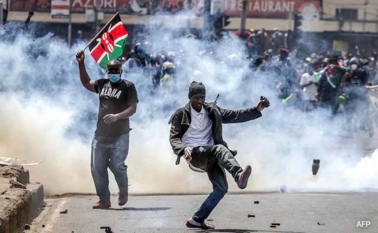 हिंसक विरोध प्रदर्शन के बीच केन्या के राष्ट्रपति ने कर वृद्धि वापस ली