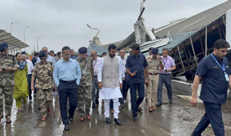 दिल्ली एयरपोर्ट के टर्मिनल-1 की छत ढही , एक की मौत, छह घायल