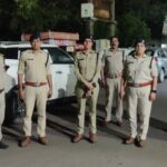 यमुनानगर: पुलिस द्वारा वाहन रोके जाने पर ठेकेदार ने काम करने से इंकार किया।